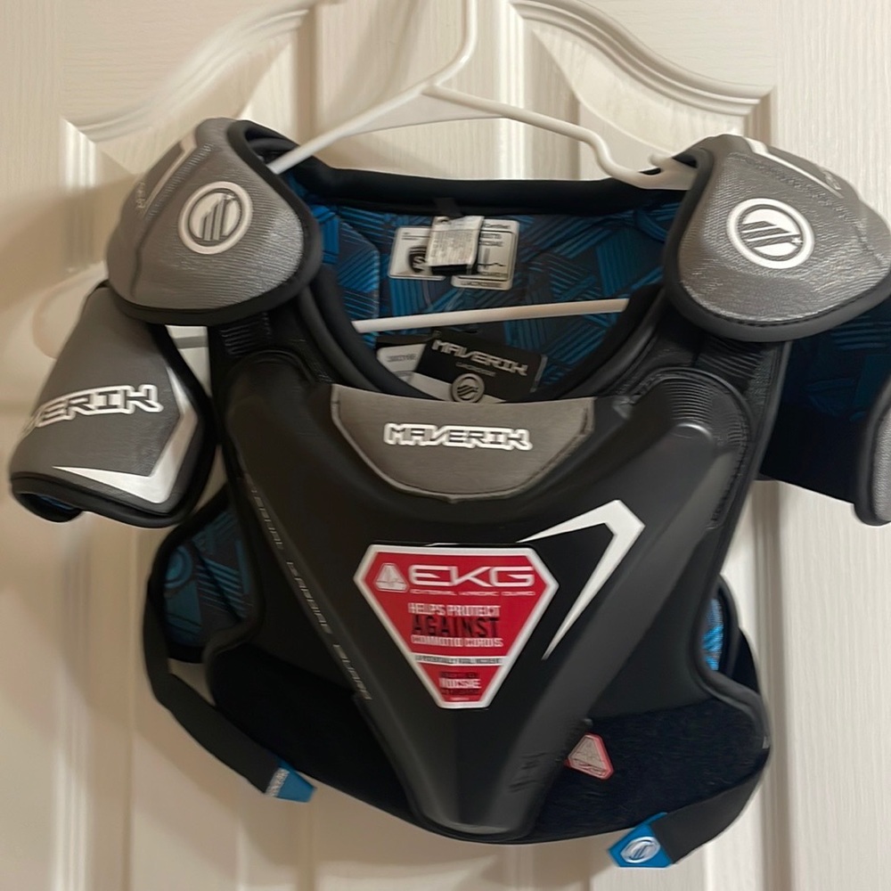 Maverik Lacrosse Shoulder Pads